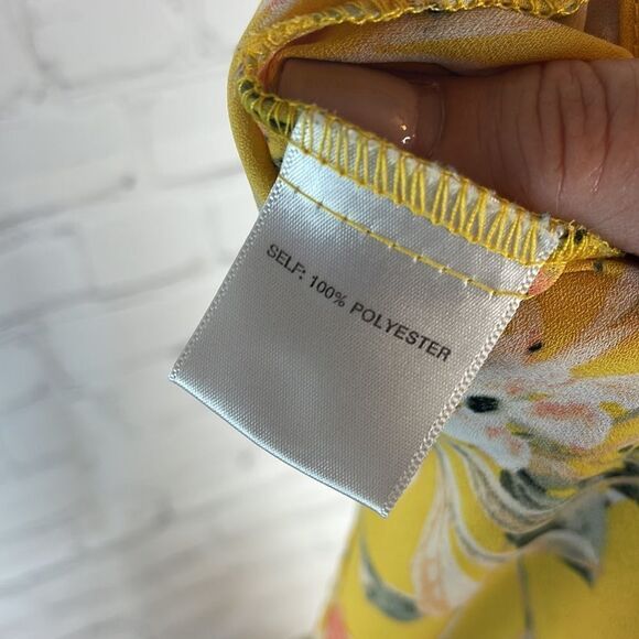 Rose + Olive Floral Off Shoulder Blouse - Picture 4 of 6